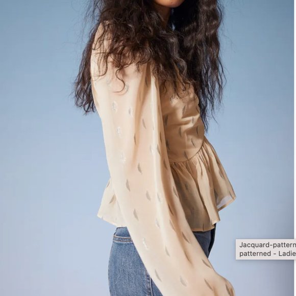 New Jacquard-patterned Peplum Cream Silver Blouse ! - Picture 3 of 12